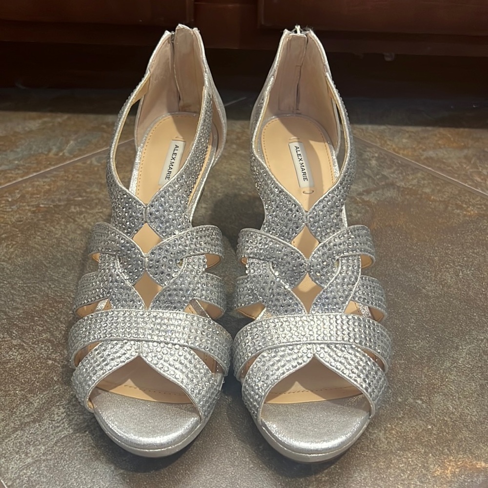 Silver Heels, 9.5 M, 3” heel, Never Worn!!!!